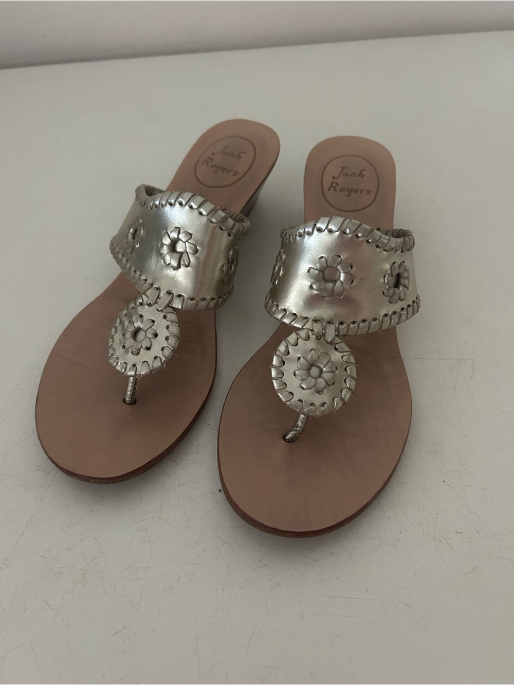 Jack Rogers Champange Leather Wood Wedge Sandals | women's 8 | 2" heel